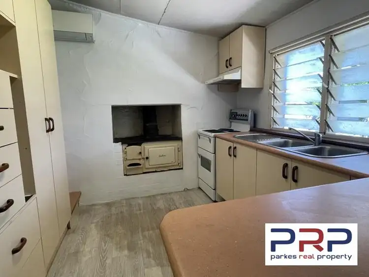 Sixth view of Homely house listing, 10 Bollinger Street, Parkes NSW 2870