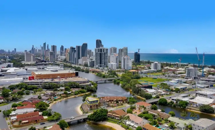 1/33 Surfers Avenue, Mermaid Waters QLD 4218