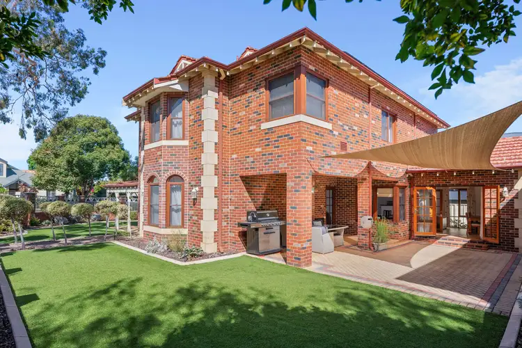 44 Raymond Street, Mount Pleasant WA 6153