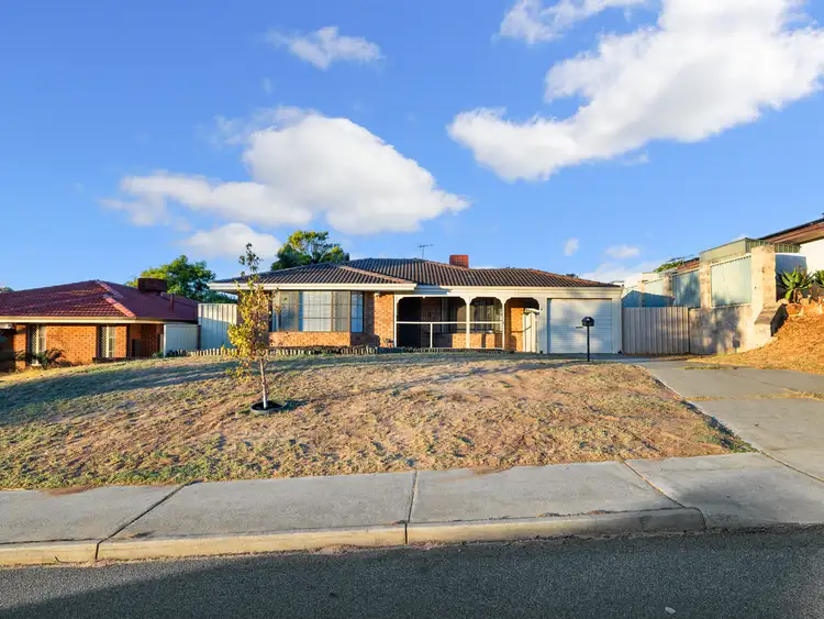 3 Excalibur Circle, Camillo WA 6111