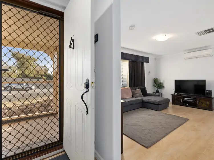 Third view of Homely house listing, 3 Excalibur Circle, Camillo WA 6111