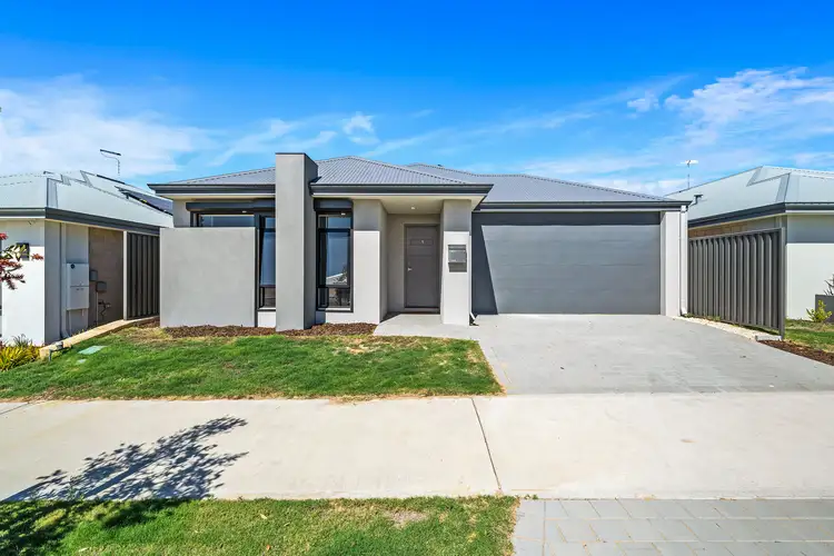 16 Seacliff Approach, Madora Bay WA 6210