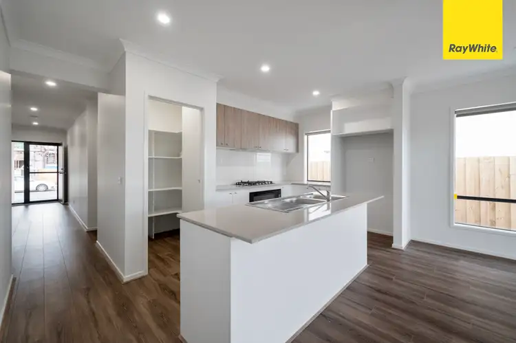 15 Malua Road, Bonnie Brook VIC 3335