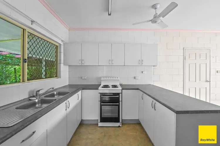 Second view of Homely house listing, 4 Townsend Close, Edmonton QLD 4869