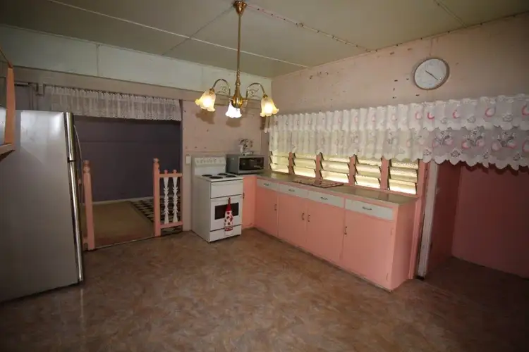 Sixth view of Homely house listing, 98 Hackett Terrace, Richmond Hill QLD 4820