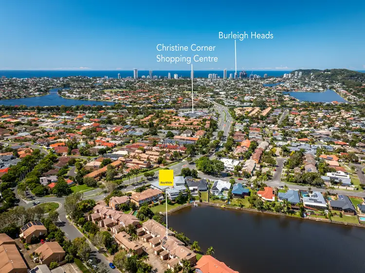 5/4 Lowood Court, Varsity Lakes QLD 4227