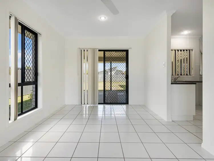 Sixth view of Homely house listing, 7 EARL ST VINCENT CIRCUIT, Eli Waters QLD 4655