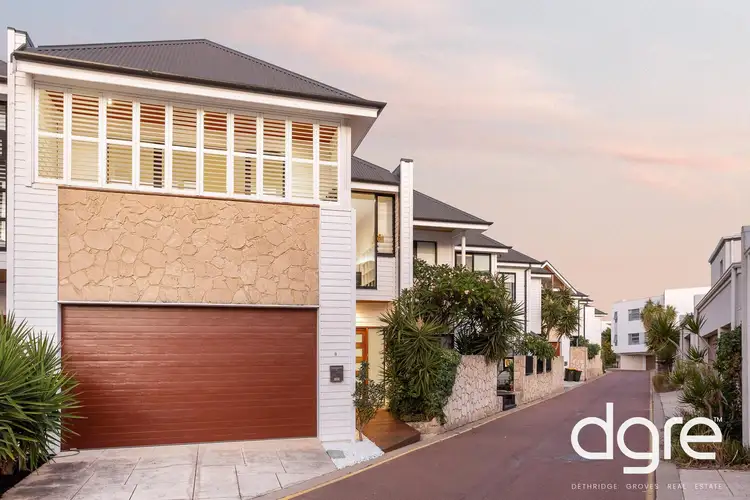 8 Heywood Lane, North Coogee WA 6163