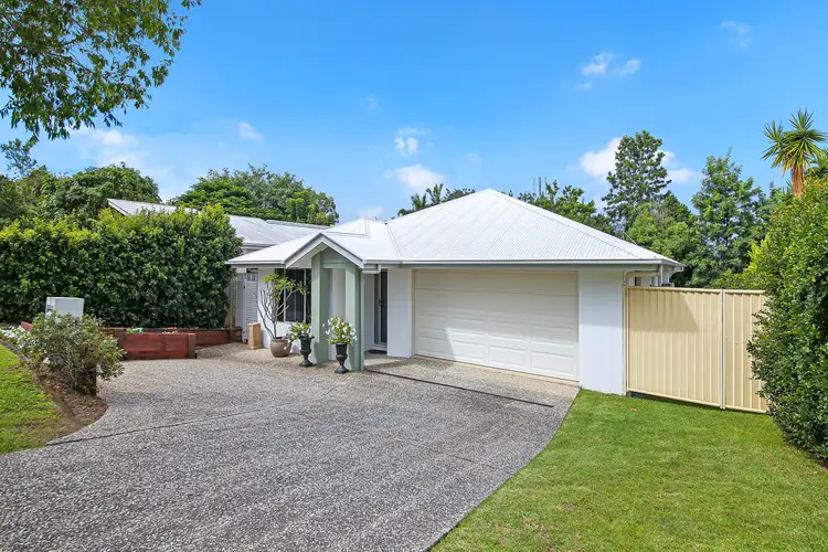 5 Straker Drive, Cooroy QLD 4563