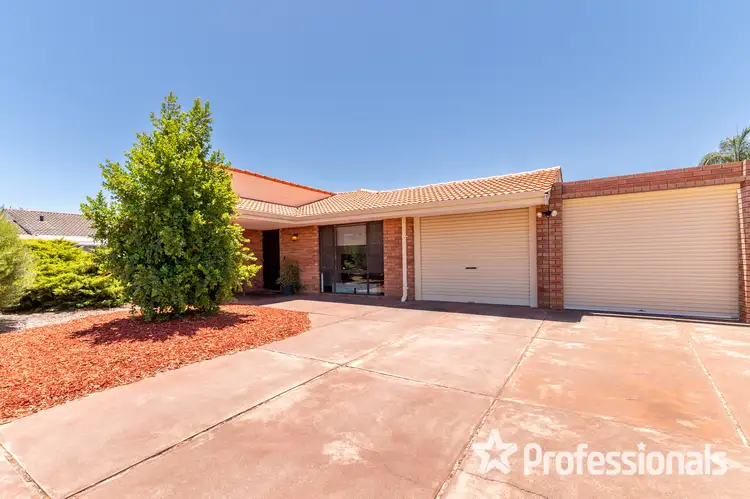 15 Chancery Lane, Alexander Heights WA 6064
