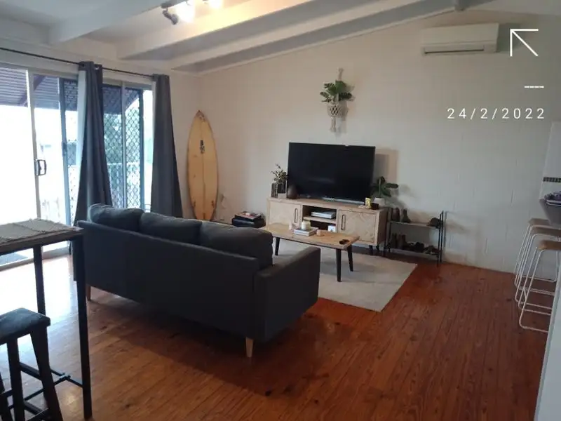 Main view of Homely unit listing, 2/4 Oloway Crescent, Alexandra Headland QLD 4572