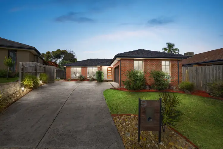 9 Lancom Rise, Rowville VIC 3178