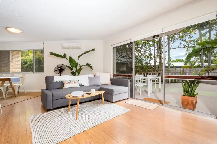 2/116 Petrel Avenue, Mermaid Beach QLD 4218