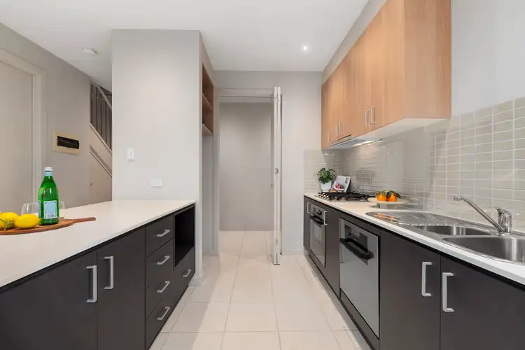 Fifth view of Homely townhouse listing, 7 Pottage Circuit, Macleod VIC 3085