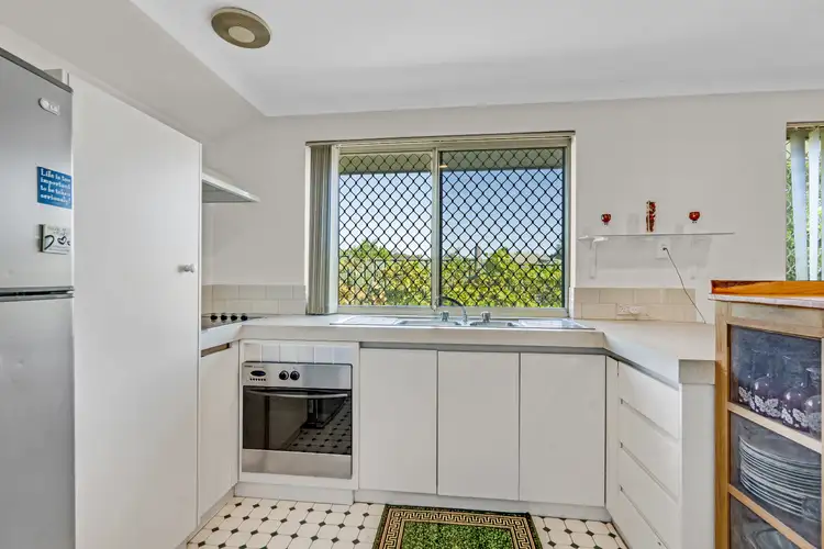 Sixth view of Homely house listing, 2/109 Hadfield Avenue, Broadwater WA 6280