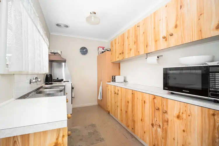Third view of Homely house listing, 8 Mcmillan Court, Horsham VIC 3400