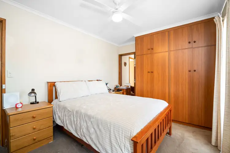 Fifth view of Homely house listing, 8 Mcmillan Court, Horsham VIC 3400