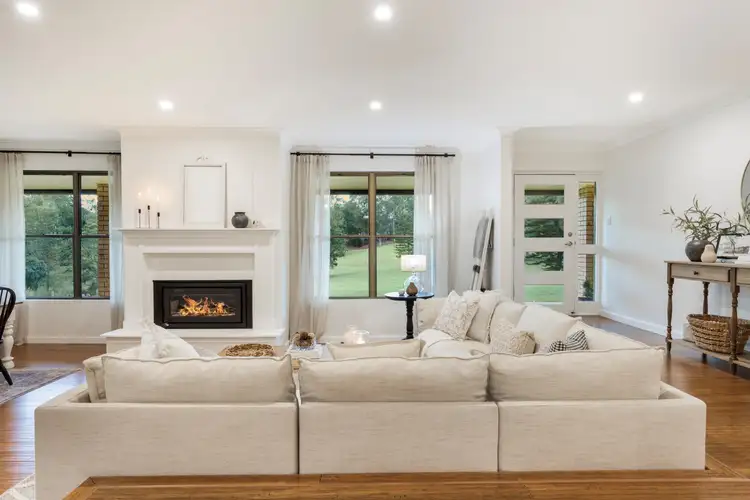 165 Skyline Drive, Kholo QLD 4306