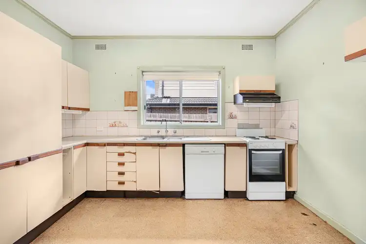 Sixth view of Homely house listing, 12 Carinya Road, Vermont VIC 3133