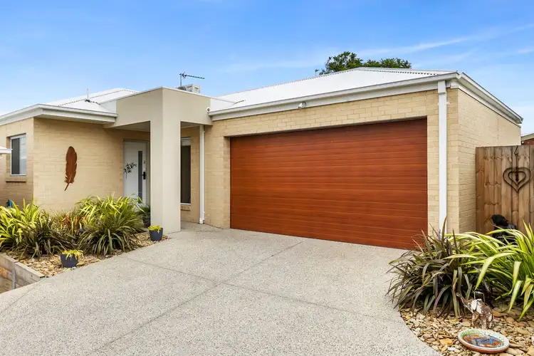 2/6 Hazelwood Crescent, Leopold VIC 3224