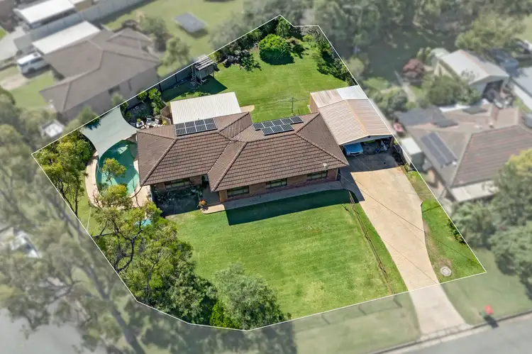 12 Dawn Crescent, Thornlands QLD 4164