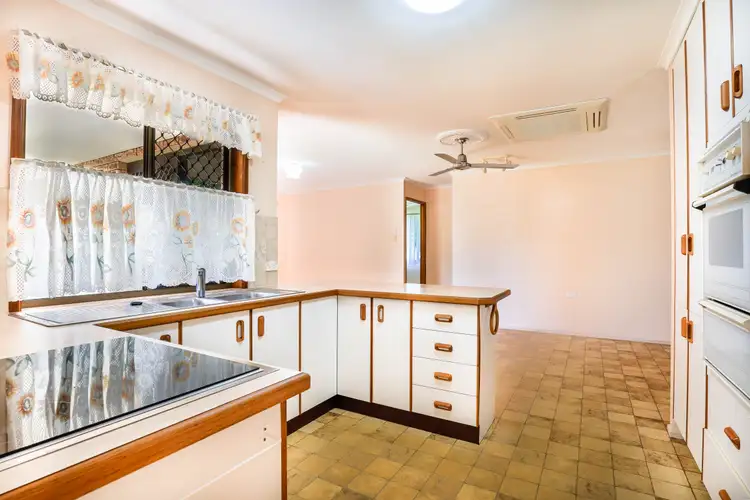 Fifth view of Homely house listing, 2 Rosewood Court, Kin Kora QLD 4680