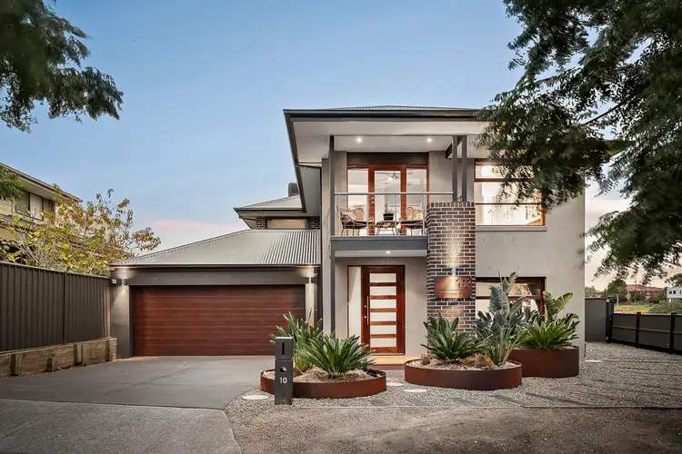 10 Creekview Place, Caroline Springs VIC 3023