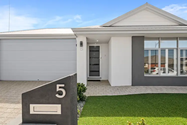 5 Baroda Way, Madora Bay WA 6210
