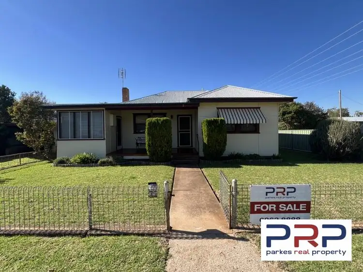 2 Sydney Street, Parkes NSW 2870