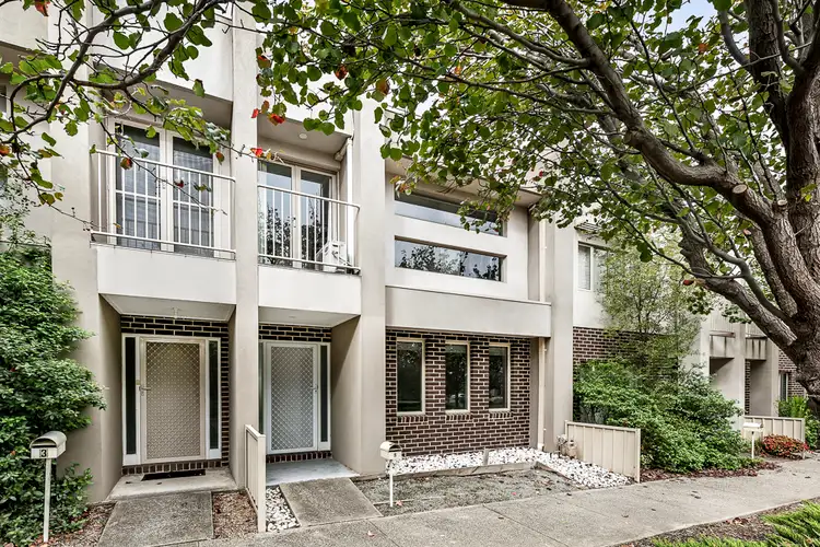 5 The Entrance, Caroline Springs VIC 3023