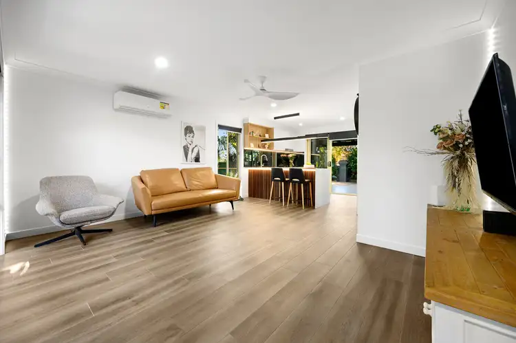 Sixth view of Homely semi-detached listing, 4/125 Hansford Road, Coombabah QLD 4216