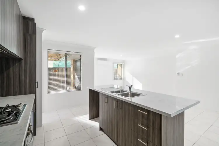 Sixth view of Homely house listing, 7 Clarendon Circuit, Lakelands WA 6180