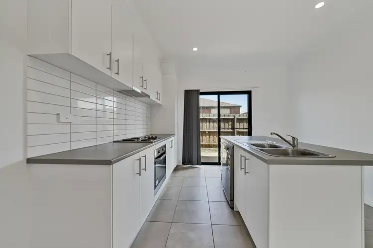Third view of Homely house listing, 8 Cassius Circuit, Cranbourne North VIC 3977