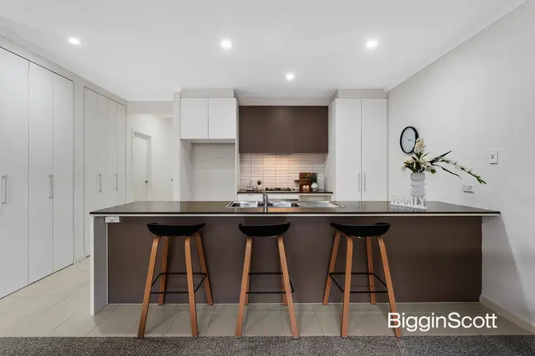 Second view of Homely townhouse listing, 6 Richmond Circuit, Mulgrave VIC 3170