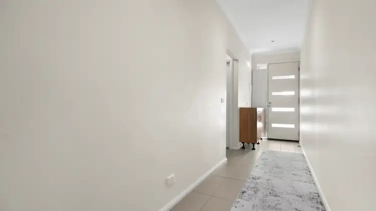 Second view of Homely house listing, 2/52 Meredith Street, Broadmeadows VIC 3047