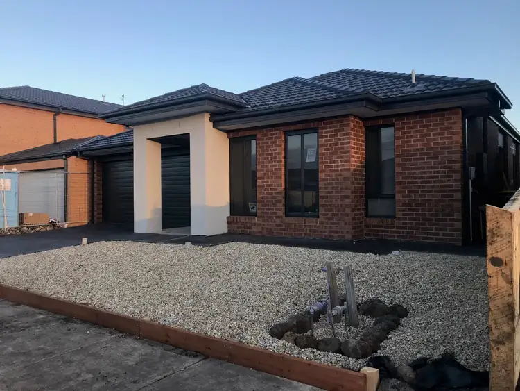 5 Clapham Avenue, Wollert VIC 3750