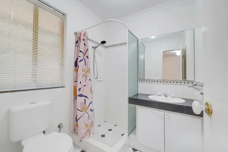 Seventh view of Homely house listing, 6 Sugars Court, Redcliffe WA 6104