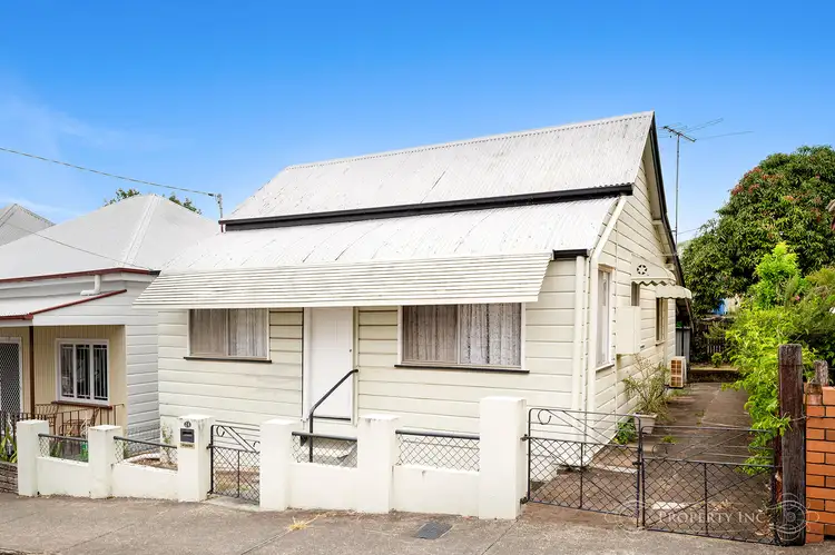 24 Paris Street, West End QLD 4101