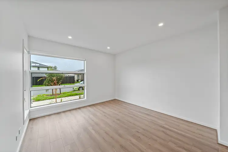 Fourth view of Homely townhouse listing, 37 Cavendish Avenue, Clyde VIC 3978