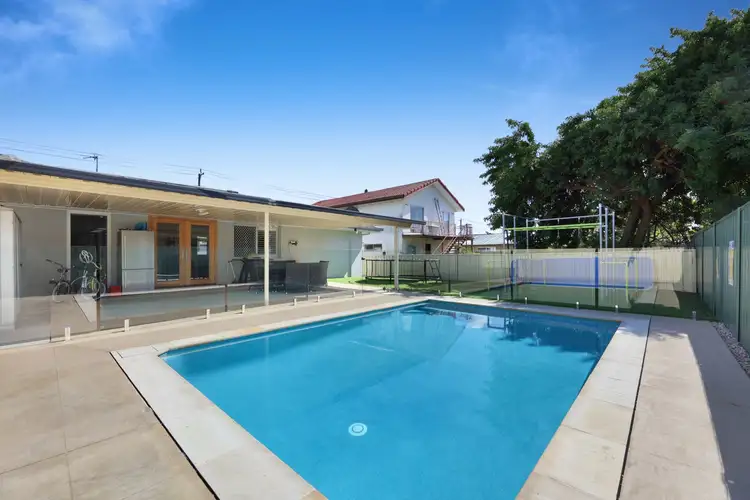 21 Jacaranda Avenue, Hollywell QLD 4216