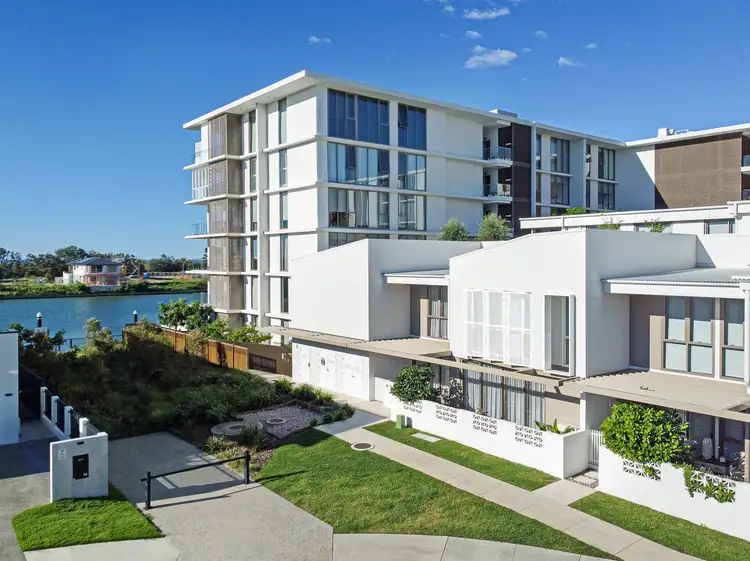 1/15 Aqua Street, Newport QLD 4020