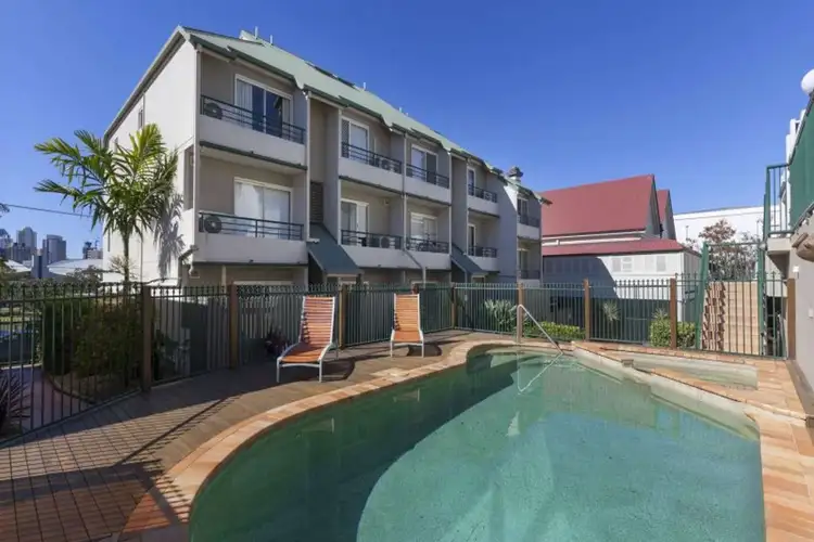 32/23 Edmondstone Street, South Brisbane QLD 4101