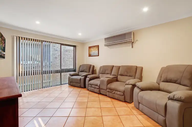 Fifth view of Homely house listing, 33 Edgeworth Avenue, Kanahooka NSW 2530