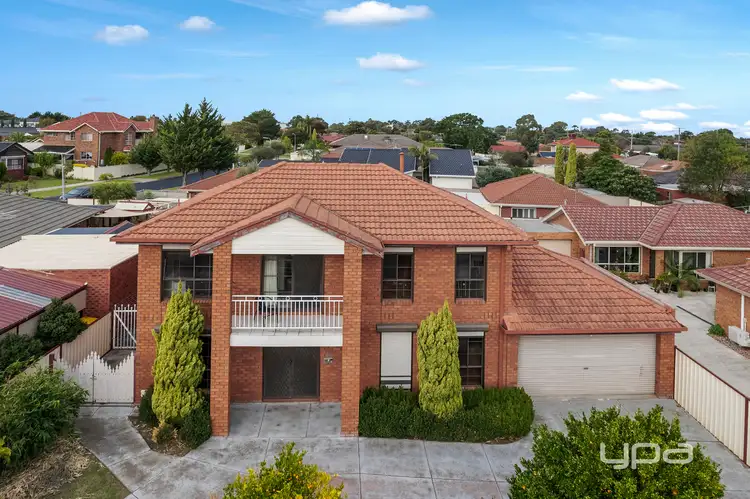 4 Longfellow Drive, Delahey VIC 3037