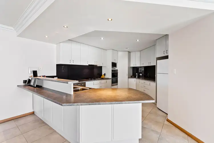 Sixth view of Homely house listing, 6 Guillardon Terrace, Madora Bay WA 6210