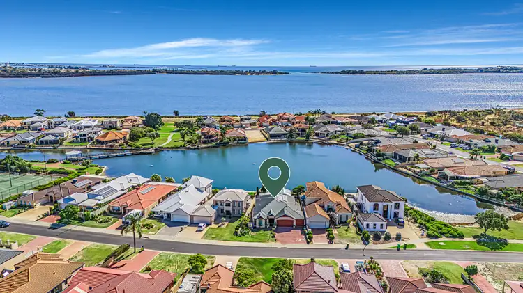 12 Pickworth Retreat, Pelican Point WA 6230