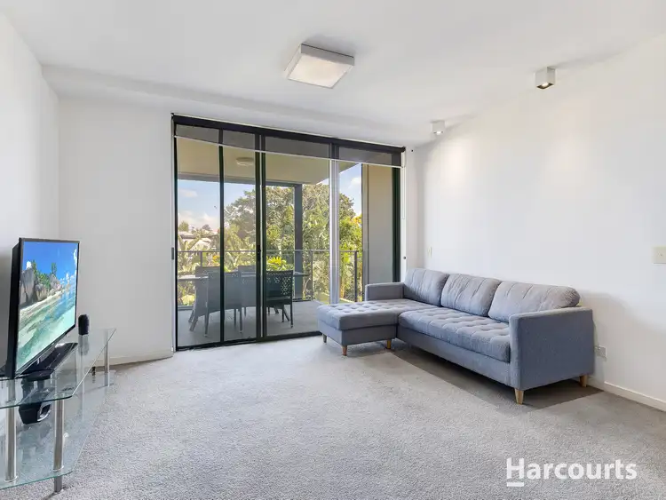 Fourth view of Homely unit listing, 301/159 Logan Road, Woolloongabba QLD 4102