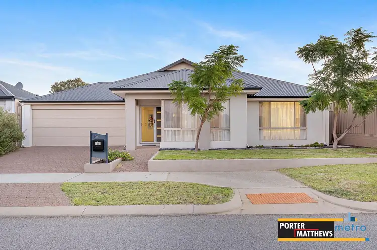 11 Ireland Crescent, Beckenham WA 6107