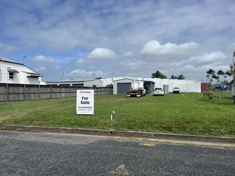 15 Milne Lane, West Mackay QLD 4740