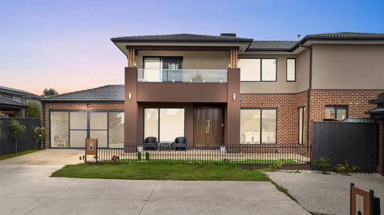 8 Hidden Close, Mickleham VIC 3064